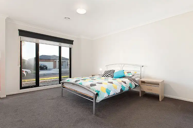 Fifth view of Homely house listing, 7 Bloomfield Place, Truganina VIC 3029