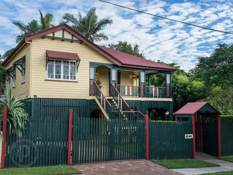 32 Hanworth Street, East Brisbane QLD 4169