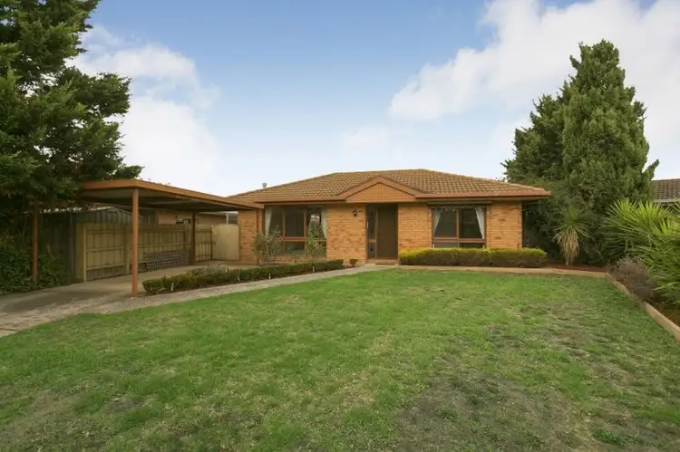 4 Carla Court, Aspendale Gardens VIC 3195