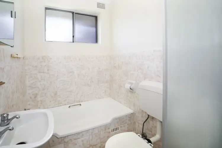 Fifth view of Homely apartment listing, 6/33 Park Street, Campsie NSW 2194