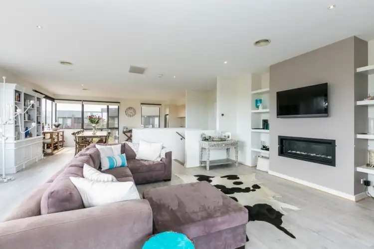 6 Bunker Place, Torquay VIC 3228
