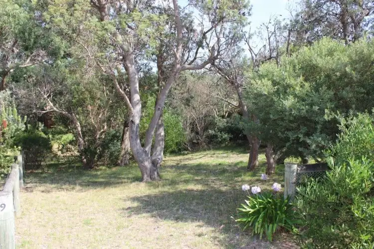71 MCINDOE AVENUE, Venus Bay VIC 3956