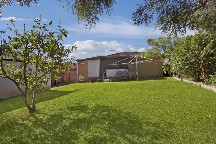 Fifth view of Homely house listing, 17 Myuna Cres, Seven Hills NSW 2147