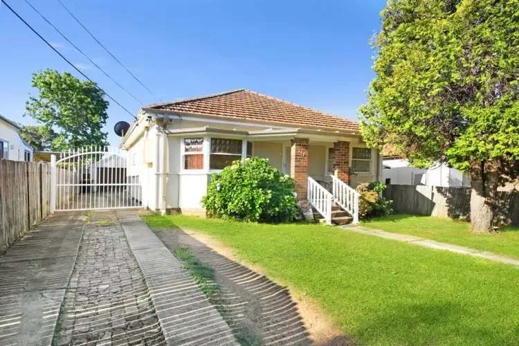 157 Banksia Road, Greenacre NSW 2190