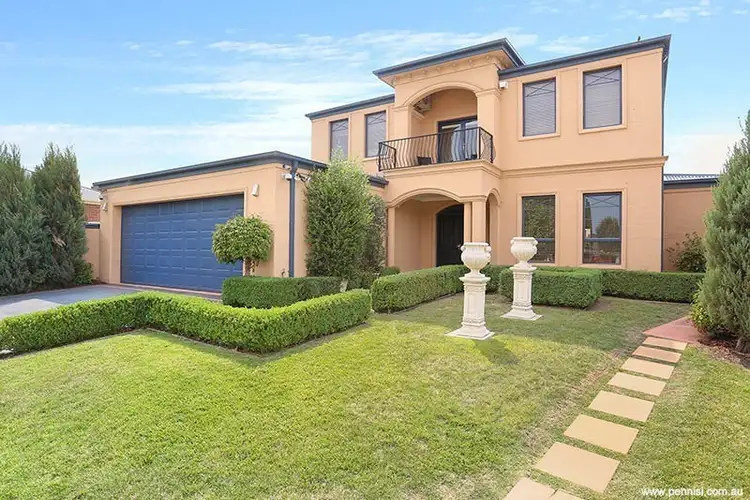29 Brusell Close, Taylors Lakes VIC 3038
