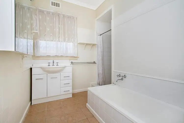 Fifth view of Homely house listing, 202 Eaglehawk Road, California Gully VIC 3556
