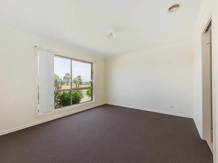 Seventh view of Homely house listing, 29 Howardson Circuit, St Albans VIC 3021