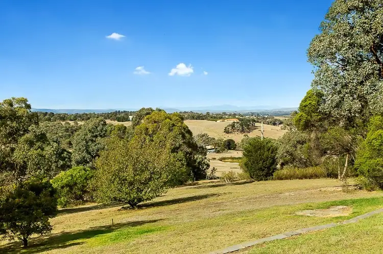338-348 Ironbark Road, Yarrambat VIC 3091