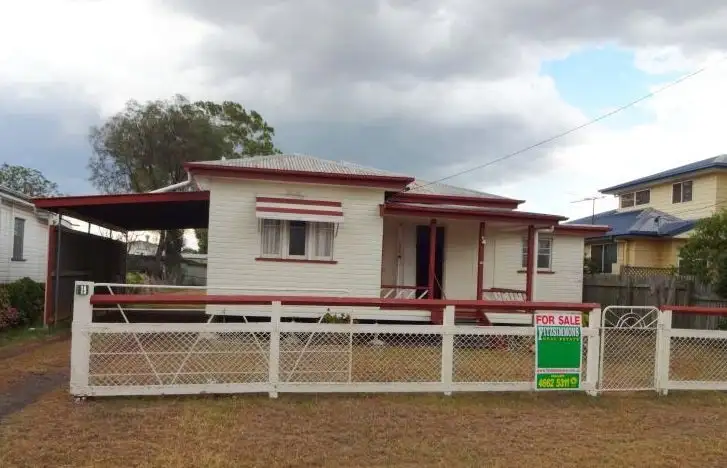 19 Wood Street, Dalby QLD 4405
