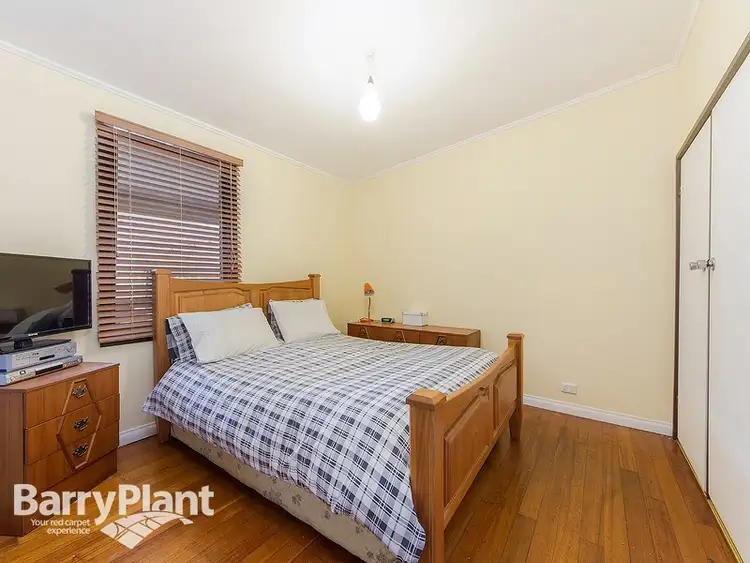 Seventh view of Homely house listing, 18 Reaburn Avenue, St Albans VIC 3021