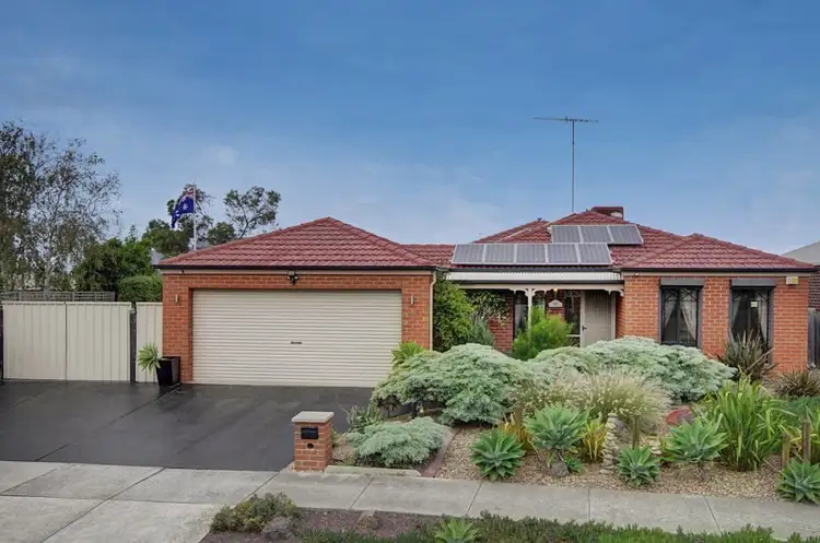 36 Paratone Crescent, St Albans Park VIC 3219