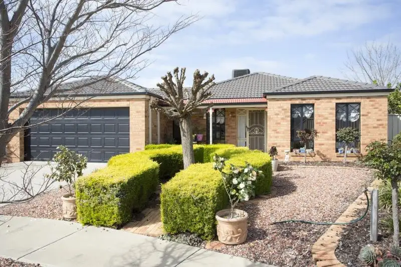 Main view of Homely house listing, 6 Ombana Court, Ascot VIC 3551