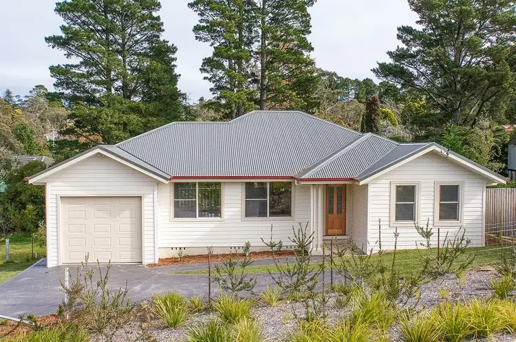 3 Sandbox Road, Wentworth Falls NSW 2782