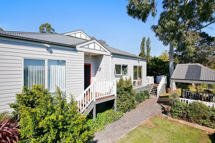 7 Elsie Street, Wandin North VIC 3139