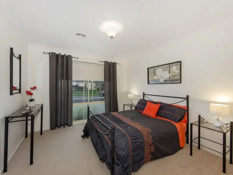 Seventh view of Homely house listing, 7 Diggers Place, Caroline Springs VIC 3023
