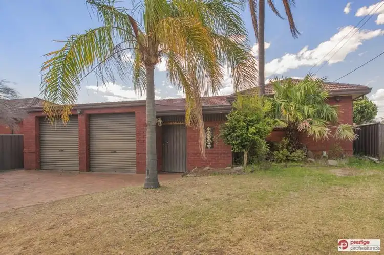 32 Mckay Avenue, Moorebank NSW 2170
