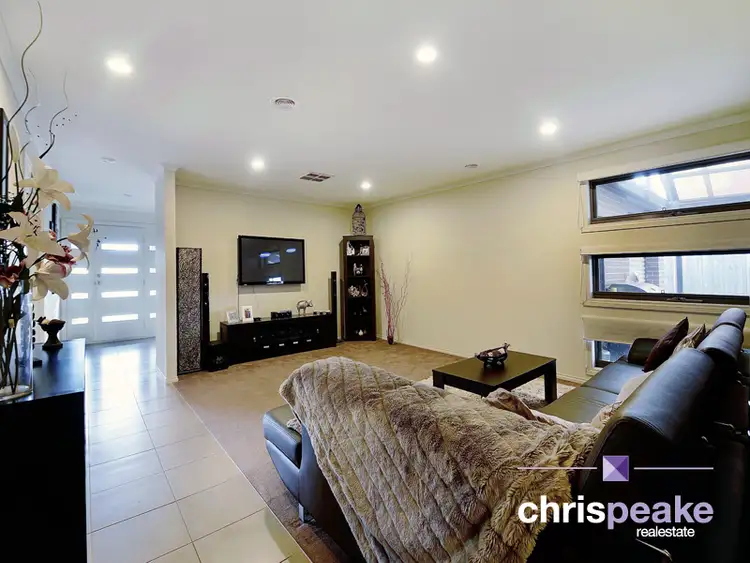 Sixth view of Homely house listing, 5 Olive Bank Crescent, Cranbourne North VIC 3977
