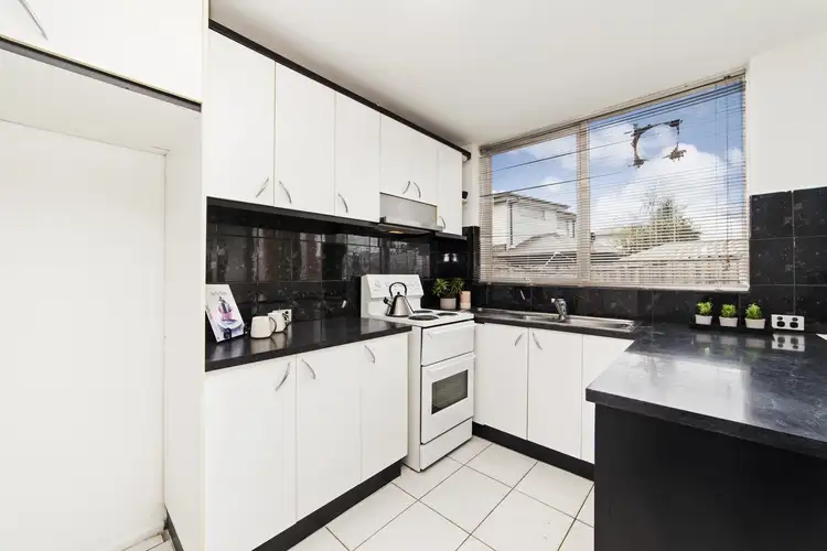 Fifth view of Homely apartment listing, 11/10 Heather Avenue, Brooklyn VIC 3012
