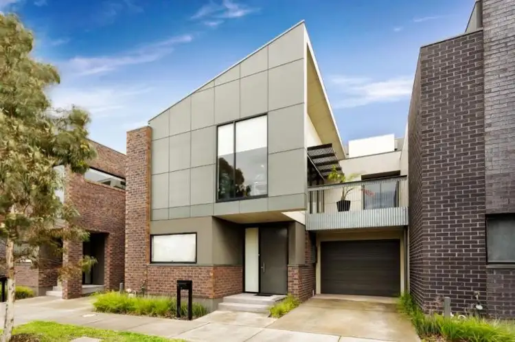 33 Hillsdale Avenue, Maribyrnong VIC 3032