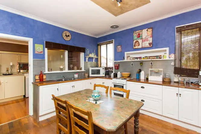 Fifth view of Homely house listing, 127 Jacaranda Street, Red Cliffs VIC 3496