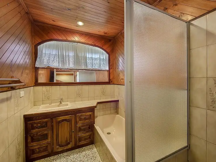 Sixth view of Homely house listing, 2 Torino Street, St Albans VIC 3021