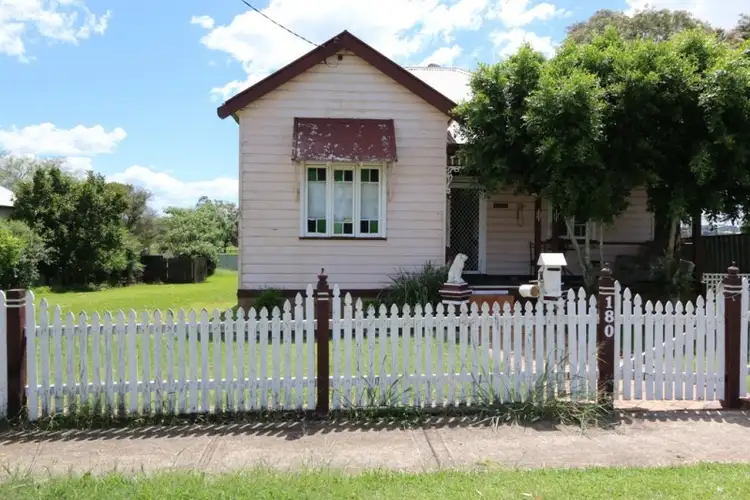 180 Elgin Street, Maitland NSW 2320