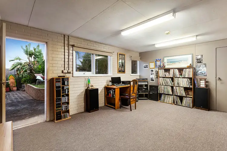 Fifth view of Homely house listing, 5 Rodney Court, Viewbank VIC 3084
