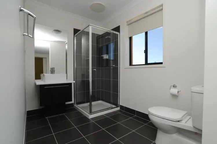Seventh view of Homely house listing, 2 Eva Place, Wangaratta VIC 3677