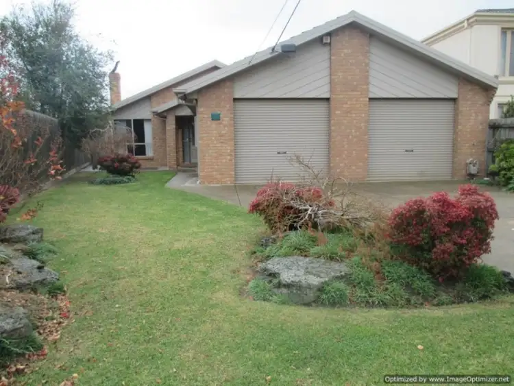 2 Bremner Close, Altona Meadows VIC 3028