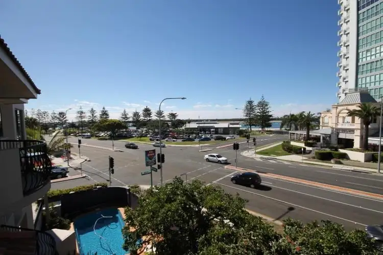 14/2 Broad St, Labrador QLD 4215