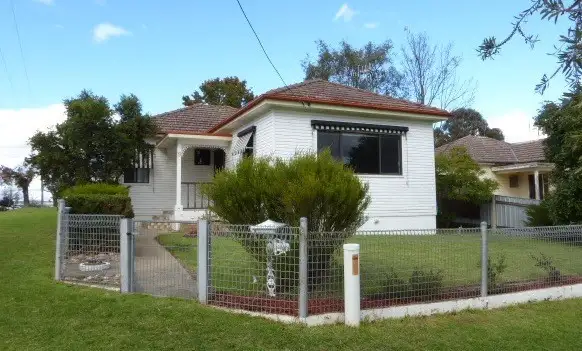 19 Knox Street, Goulburn NSW 2580