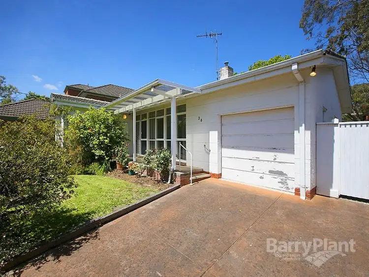 Fourth view of Homely house listing, 28 Lemana Crescent, Mount Waverley VIC 3149