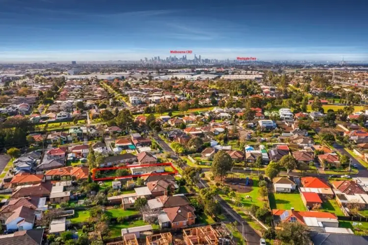 Second view of Homely house listing, 4 Almond Avenue, Brooklyn VIC 3012