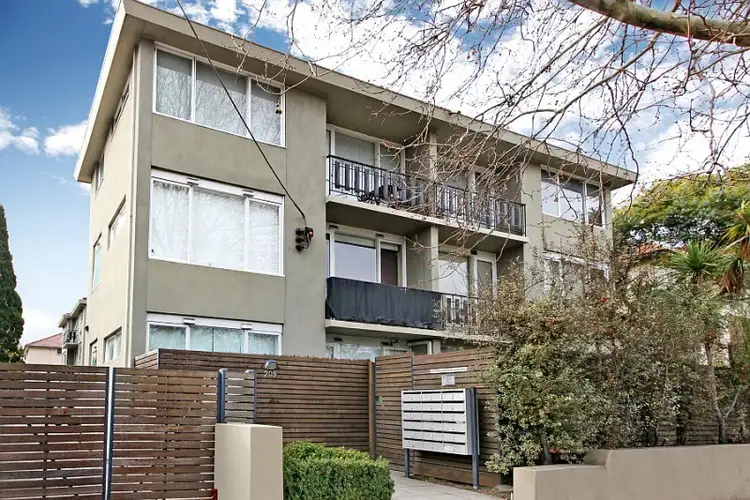 1/209 Dandenong Road, Prahran VIC 3181