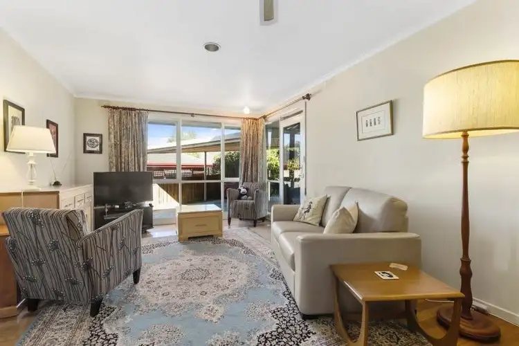 Fifth view of Homely house listing, 6 White Ash Court, Vermont South VIC 3133