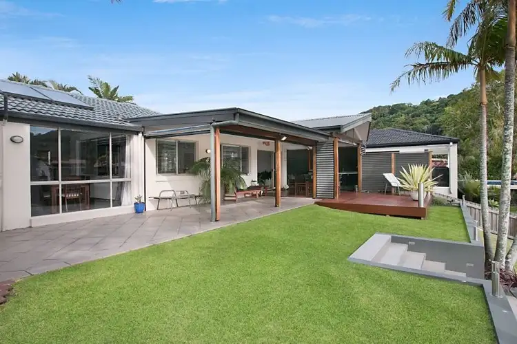 13 Commodore Ct, Banora Point NSW 2486