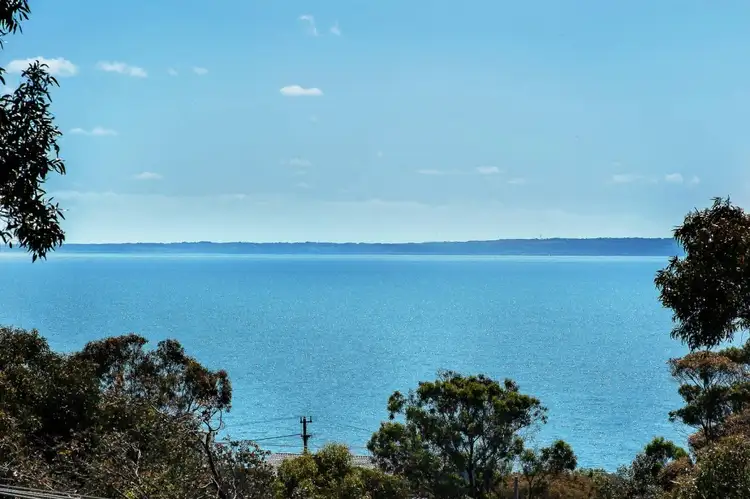 1 McGregor Avenue, Mount Martha VIC 3934