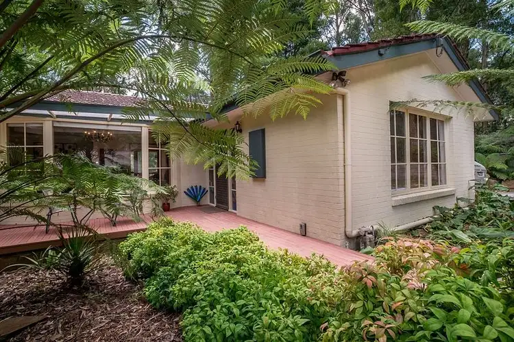 5 St. James Avenue, Kallista VIC 3791