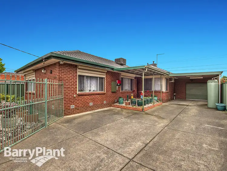 30 Willow Avenue, St Albans VIC 3021