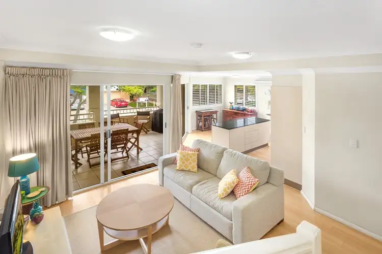 41 Racecourse Rd