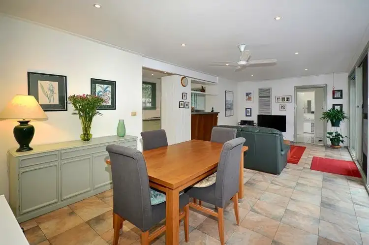 Second view of Homely house listing, 5 Werona Court, Mulgrave VIC 3170