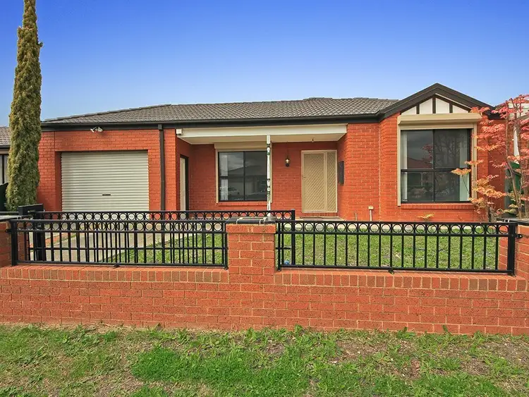 13 Aquamarine Court, St Albans VIC 3021