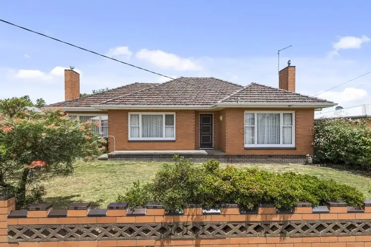 12 Elsinore Street, Colac VIC 3250
