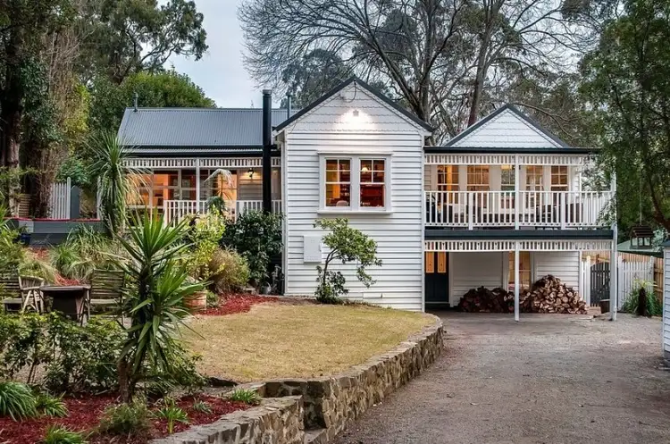 52 Hazel Grove, Tecoma VIC 3160