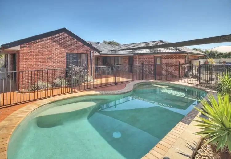 Second view of Homely house listing, 7 Courtney Place, Kuraby QLD 4112