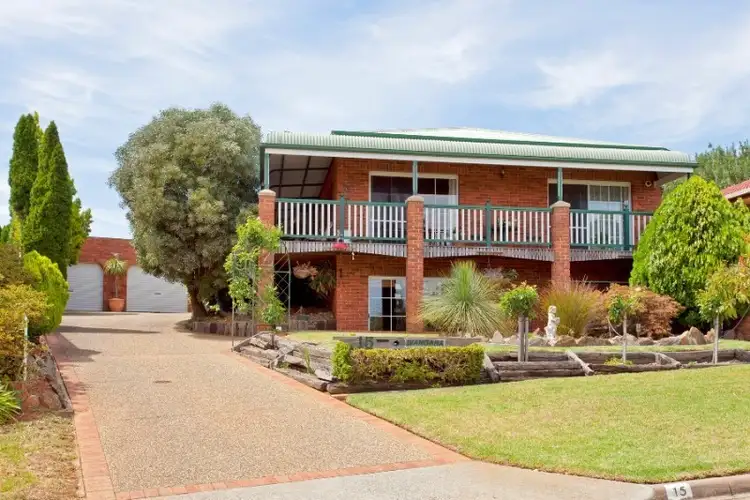 15 Hamilton Valley Court, Lavington NSW 2641