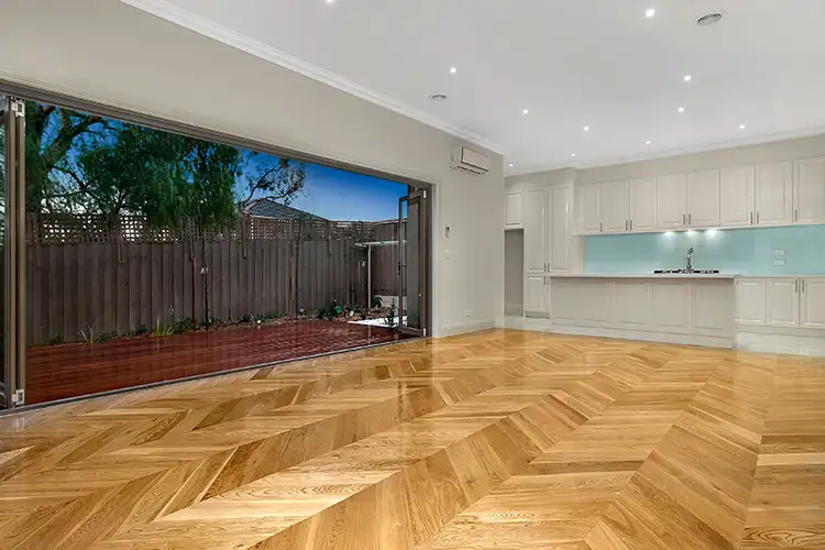 2/15 Somerset Road, Glen Iris VIC 3146