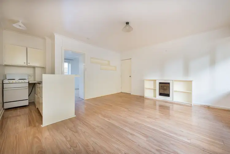 Fourth view of Homely apartment listing, 3/24 The Avenue, Windsor VIC 3181