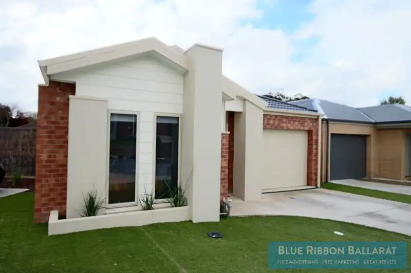 Main view of Homely house listing, 5 Millicent Place, Ballarat East VIC 3350