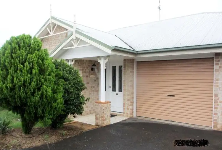 2/82 Charles Street, Dalby QLD 4405